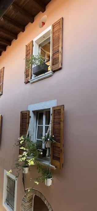 La Piccola Casa Al - Intera Casa Con 3 E 2 Box Holiday home Salo